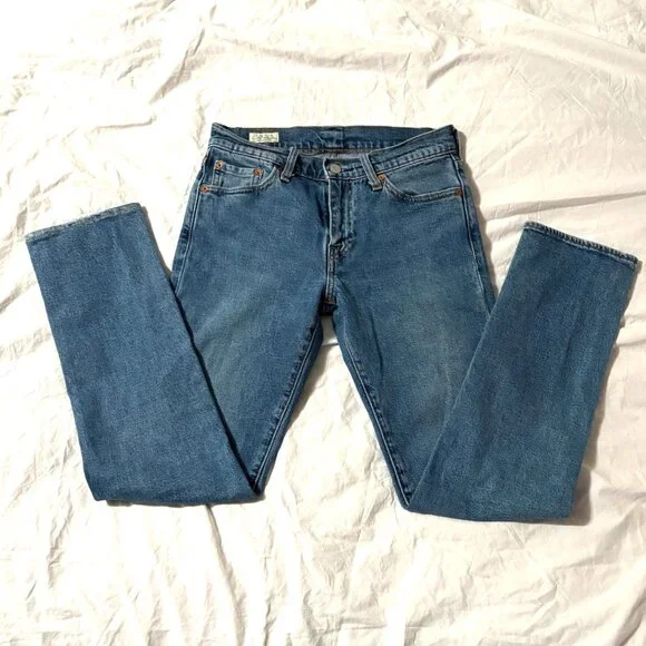 Men Levis Premium 511 Slim Fit Jeans Dark Indigo Wash Durable Denim 28 x 32 - Picture 4 of 14